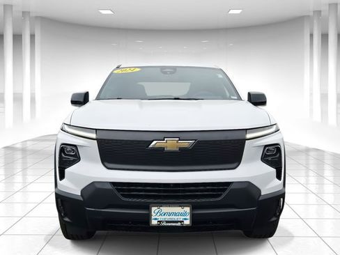 Used 2024 Chevrolet Silverado EV W/T image 5