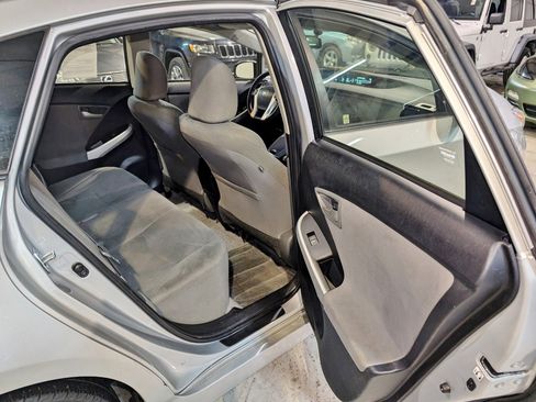 Used 2015 Toyota Prius Three image 22