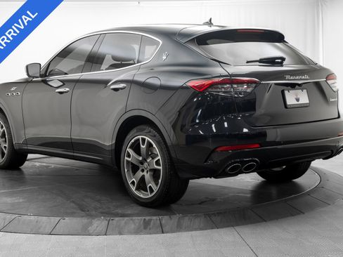 Used 2022 Maserati Levante GT AWD/4WD image 5