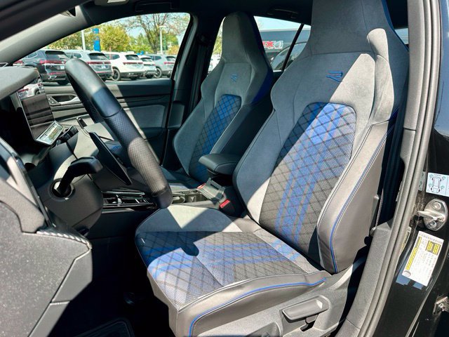 Used 2025 Volkswagen Golf R Black Edition AWD/4WD image 13