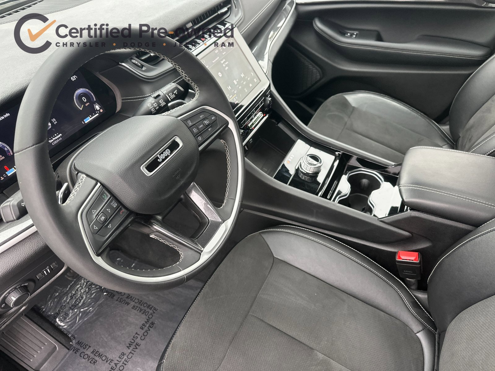 Used 2023 Jeep Grand Cherokee Altitude AWD/4WD image 11