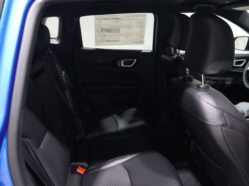 New 2026 Jeep Compass Latitude image 13