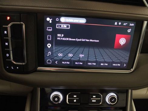 Used 2024 GMC Yukon XL Denali AWD/4WD image 50