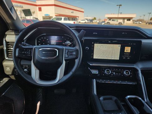 Used 2024 GMC Sierra 2500 Denali w/ Denali Reserve Package image 11