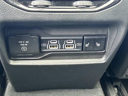 Used 2023 Jeep Grand Cherokee Limited AWD/4WD image 22