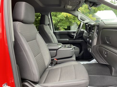 Used 2026 Chevrolet Silverado 1500 Custom w/ Turbomax Blackout Package AWD/4WD image 32