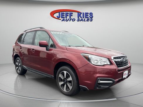 Used 2017 Subaru Forester 2.5i Premium w/ All-Weather Package AWD/4WD image 3