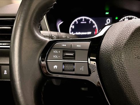 Used 2024 Honda Pilot Touring image 24