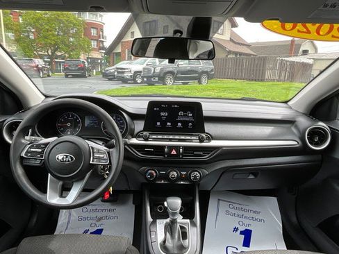 Used 2020 Kia Forte LXS FWD image 12