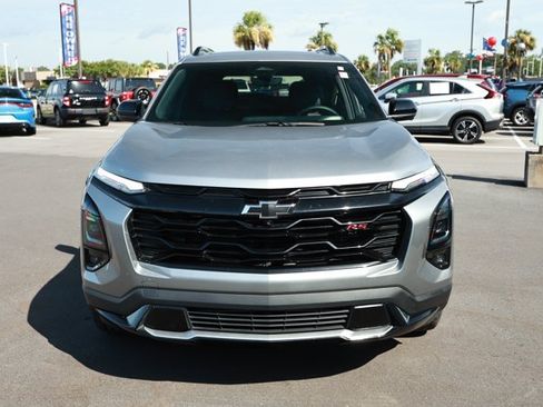 Used 2025 Chevrolet Equinox RS w/ Safety and Technology Package FWD image 2