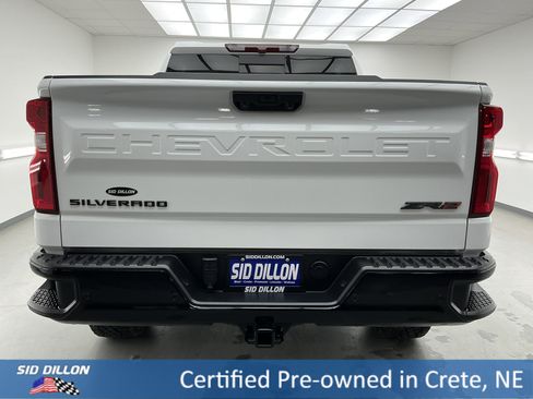 Used 2024 Chevrolet Silverado 1500 ZR2 image 5