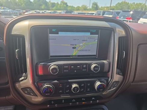 Used 2017 Chevrolet Silverado 1500 High Country AWD/4WD image 23