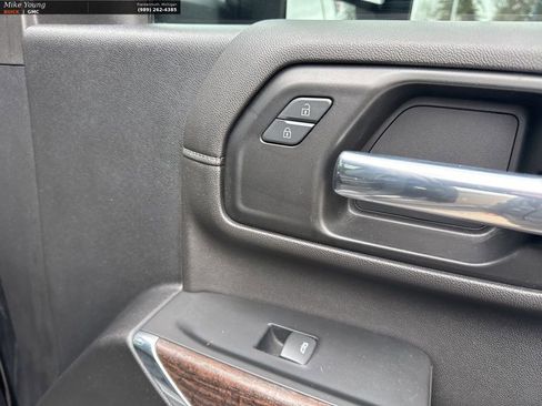 Used 2022 GMC Sierra 2500 Denali w/ Denali Black Diamond Edition image 50