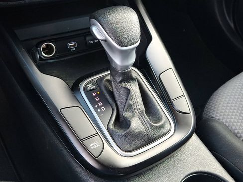 Used 2021 Kia Soul LX FWD image 14
