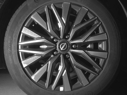 Used 2025 Nissan Altima 2.5 SV image 13