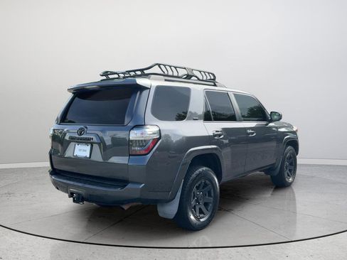 Used 2016 Toyota 4Runner SR5 AWD/4WD image 7