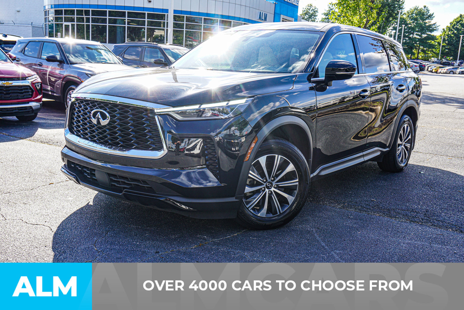 Used 2024 INFINITI QX60 Pure FWD image 2