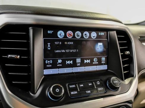 Used 2019 GMC Acadia SLT image 29