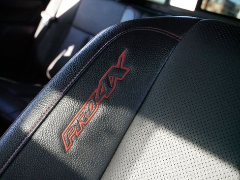 Used 2020 Nissan Titan PRO-4X w/ Pro-4x Convenience Package image 35