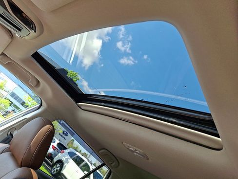 Certified 2023 Subaru Outback Touring AWD/4WD image 15