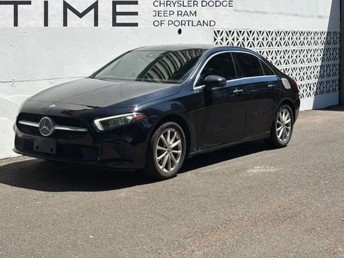 Used 2019 Mercedes-Benz A 220 4MATIC image 1