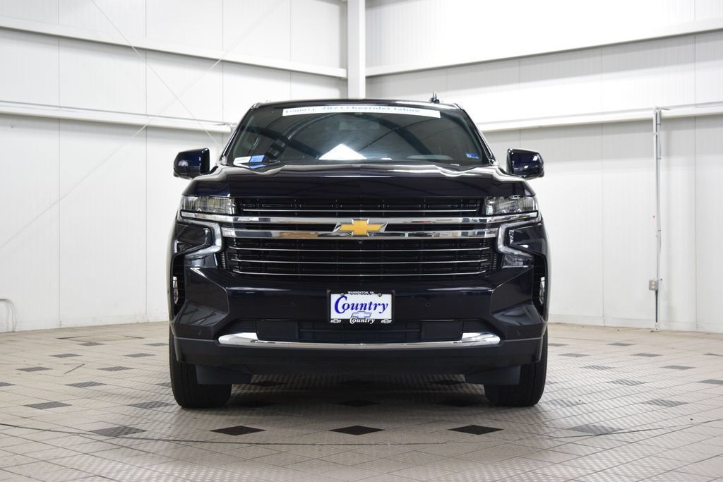 Used 2023 Chevrolet Tahoe LT w/ Luxury Package AWD/4WD image 2