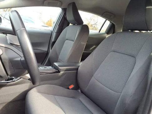 Used 2024 Toyota Prius LE image 25