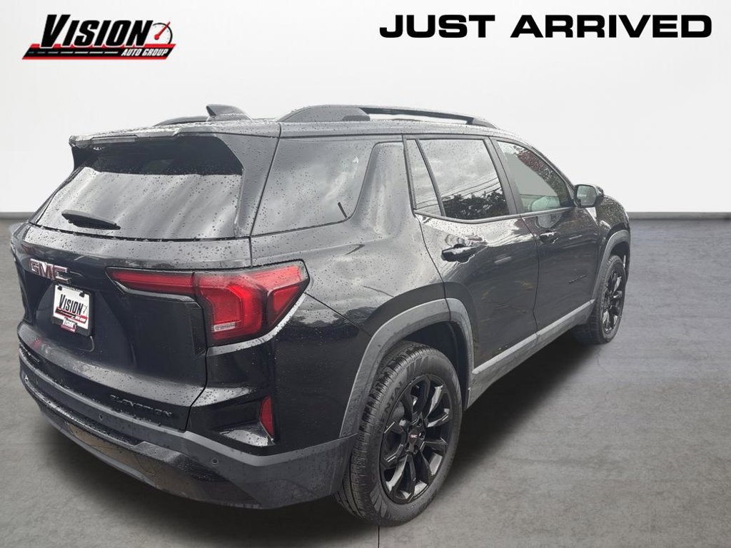 Used 2026 GMC Terrain Elevation w/ Elevation Premium Package AWD/4WD image 1