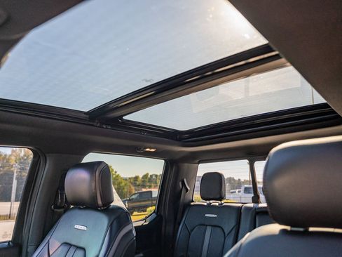 Certified 2019 Ford F450 Platinum w/ Platinum Ultimate Package image 23