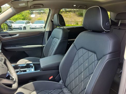 New 2026 Volkswagen Atlas SEL Premium R-Line AWD/4WD image 17