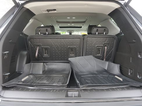 Used 2019 Chevrolet Traverse LT w/ LT Premium Package AWD/4WD image 10