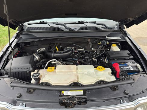 Used 2011 Jeep Liberty Limited Jet image 10