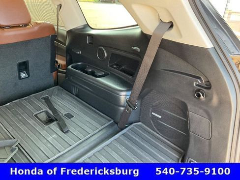 Used 2024 Subaru Ascent Touring AWD/4WD image 25
