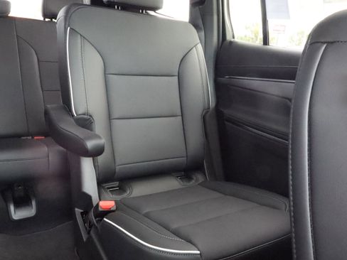 New 2026 Buick Enclave Preferred w/ Power Package image 12