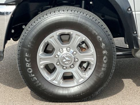 Used 2017 RAM 3500 Tradesman w/ Chrome Appearance Group image 24