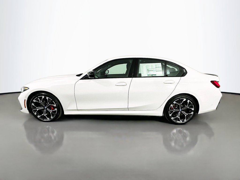 Used 2026 BMW 330i xDrive Sedan w/ M Sport Package AWD/4WD image 8