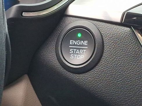 Used 2021 Ford Escape Titanium AWD/4WD image 24
