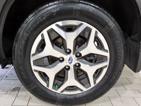 Certified 2023 Subaru Forester Premium image 20