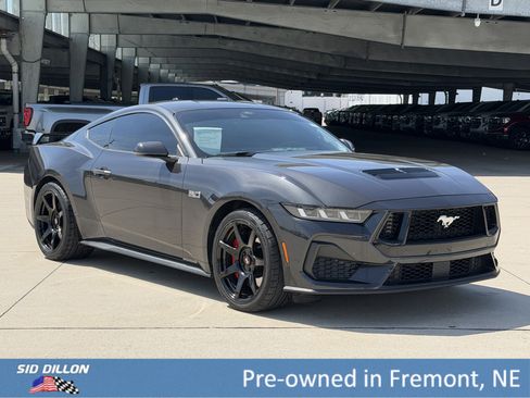 Used 2024 Ford Mustang GT Premium RWD image 2