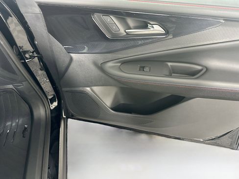 Used 2025 Chevrolet Blazer EV RS image 31