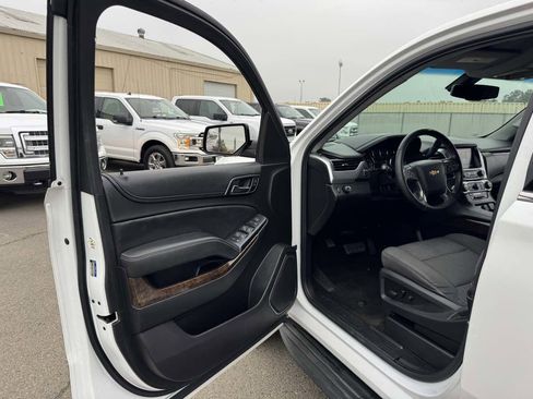 Used 2017 Chevrolet Tahoe LS image 25