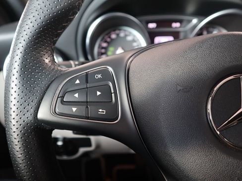 Certified 2019 Mercedes-Benz GLA 250 GLA 250 image 11