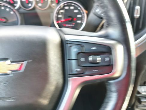Used 2019 Chevrolet Silverado 1500 LTZ AWD/4WD image 23
