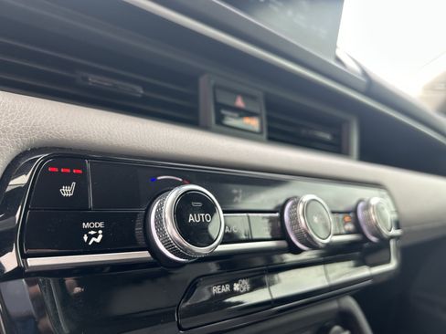 Certified 2025 Honda Pilot Touring image 25