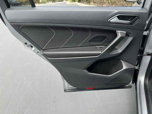 Used 2023 Volkswagen Tiguan SE FWD image 52