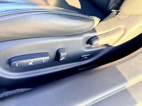 Used 2010 Lexus IS 350C image 10