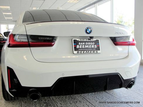 Used 2023 BMW 330e w/ M Sport Package image 89