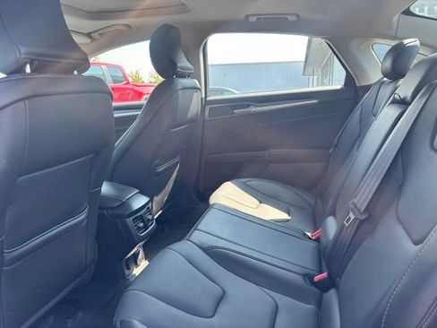 Used 2016 Ford Fusion Titanium AWD/4WD image 9