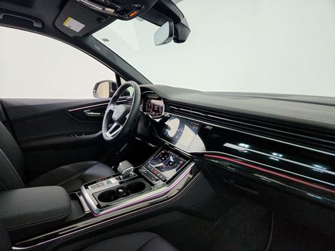 Used 2025 Audi Q7 2.0T Premium Plus image 17