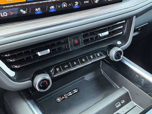 Certified 2025 Chevrolet Tahoe Z71 AWD/4WD image 25